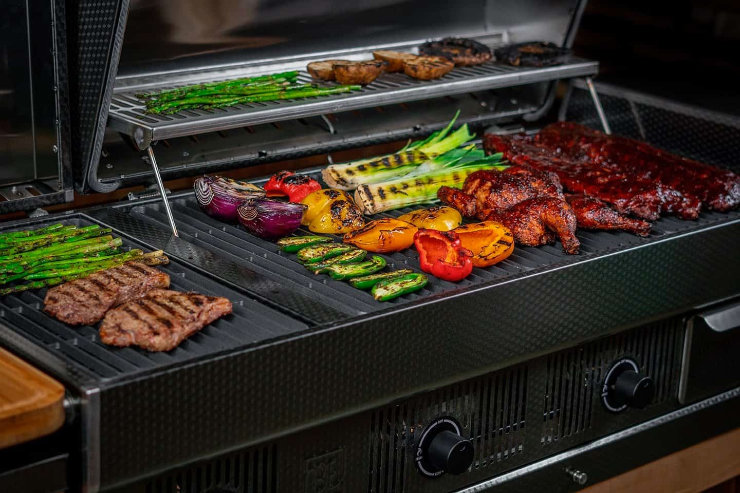 How to Smoke on a Gas Grill Ultimate Guide! House Cannes