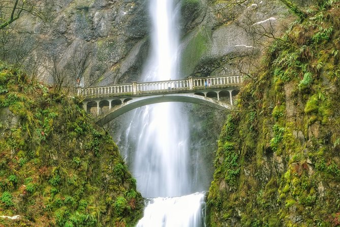 Chase Waterfalls at Multnomah